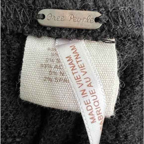 Free People black sweater leggings, size S EUC - Picture 3 of 6